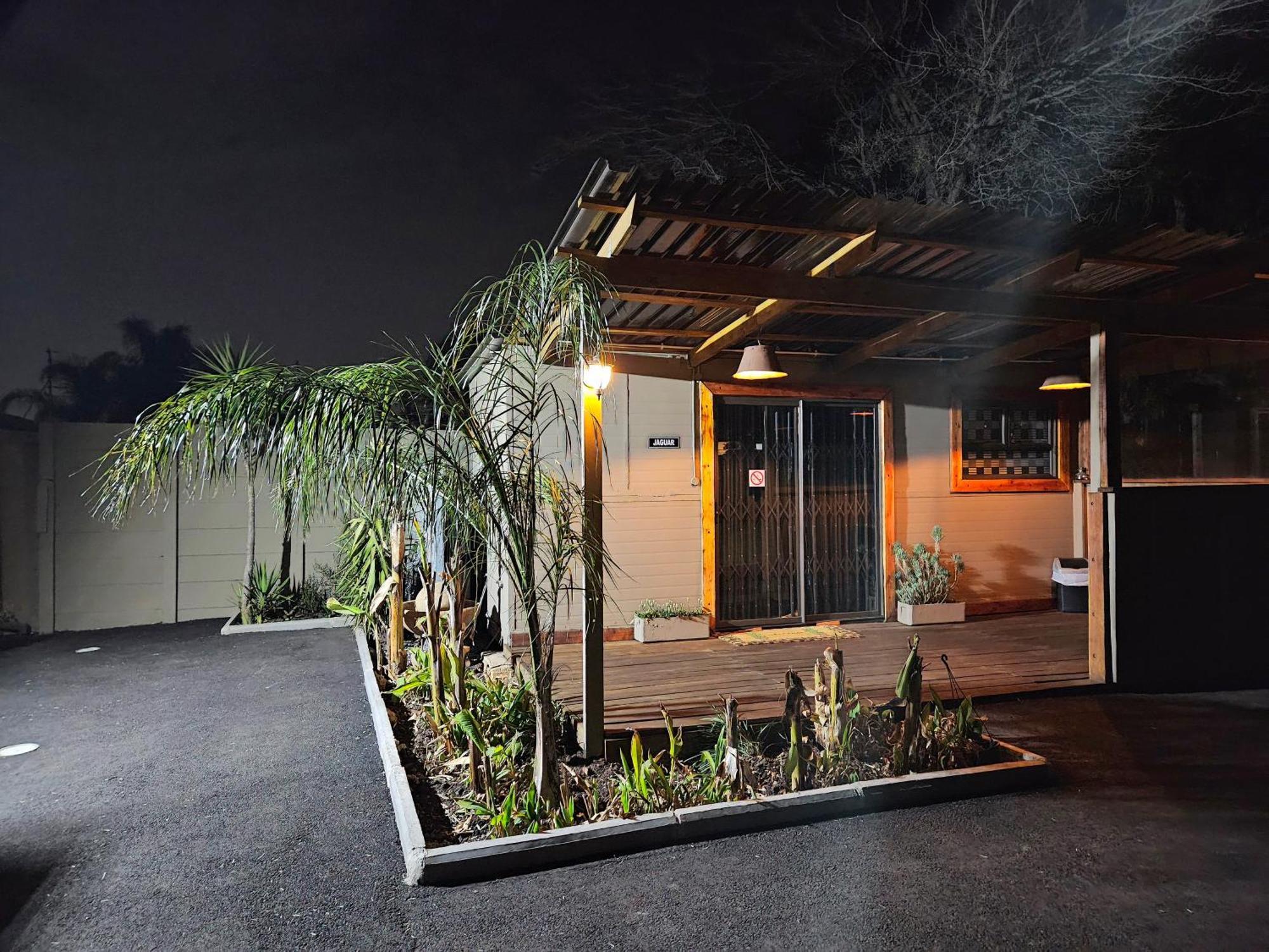 Bosveld In Die Stad 2 Guesthouse 阿尔伯顿 外观 照片